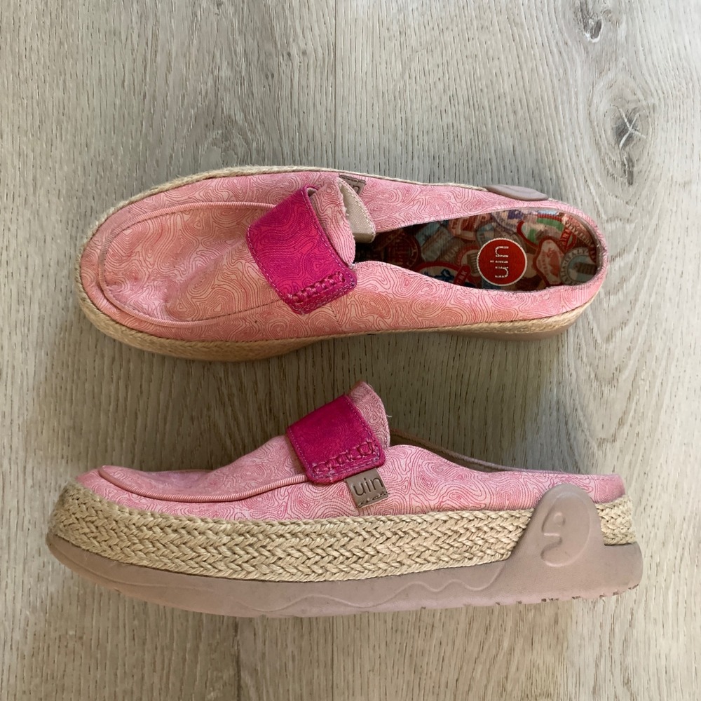 UIN Women Pink Topographic Slip On Espadrille Loafers W1181710 Size 7